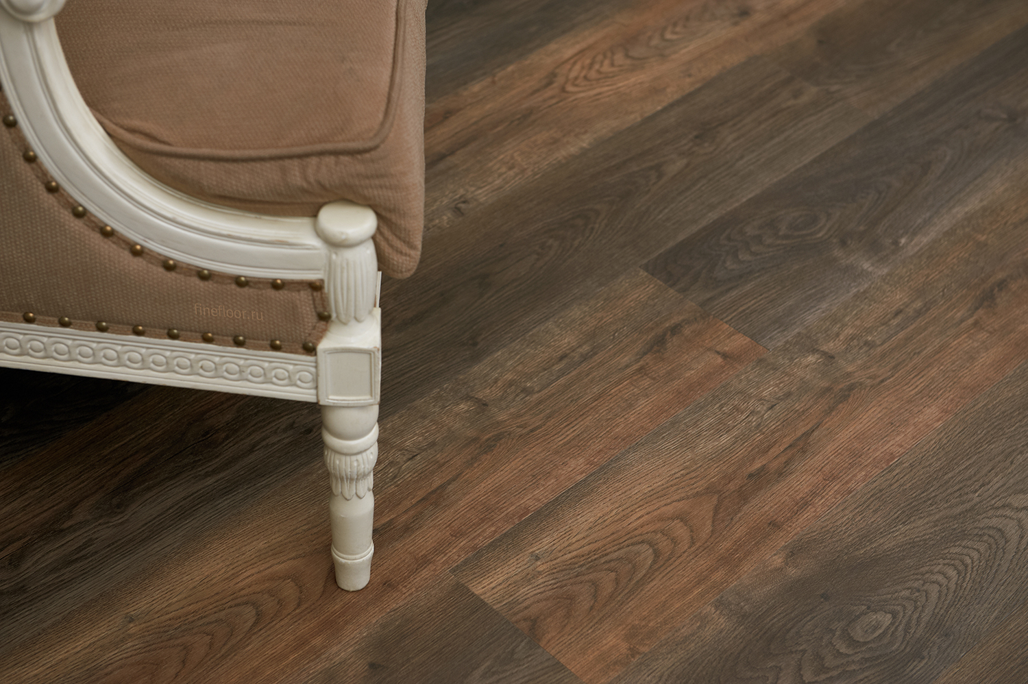 Виниловый пол FineFloor замковый Light Дуб Бревиш FF-1331 фото в интерьере